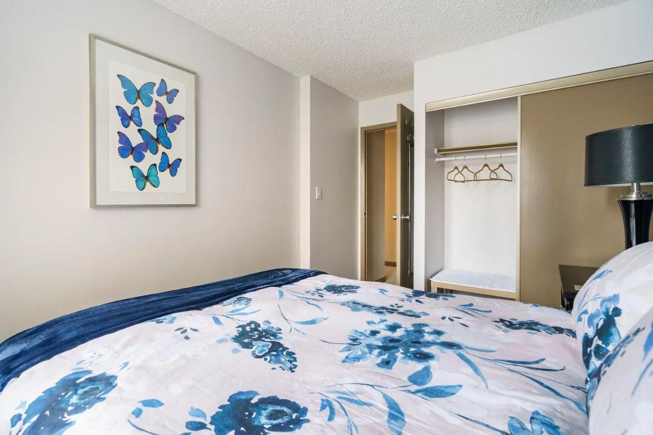 Entire Condo Downtown, Walk To Bmo & Stampede, Parking, 1,5 Hrs To Banff Calgary Exterior photo